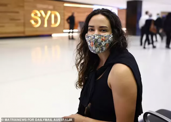 首架免隔離航班抵達澳洲! 中國航空公司機票大幅降價, 入境新規公佈 首架免隔離航班抵達澳洲! 中國航空公司機票大幅降價, 入境新規公佈