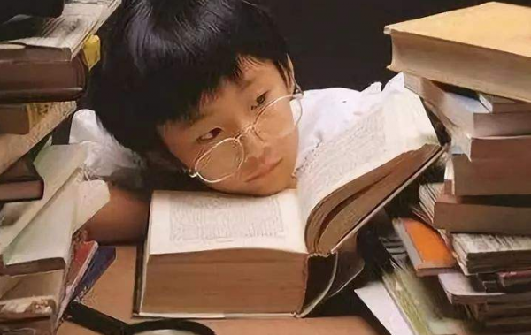 &OpenCurlyDoubleQuote;雙減&rdquo;之後，家長仍然執著給孩子補課，鄭強教授道出背後原因