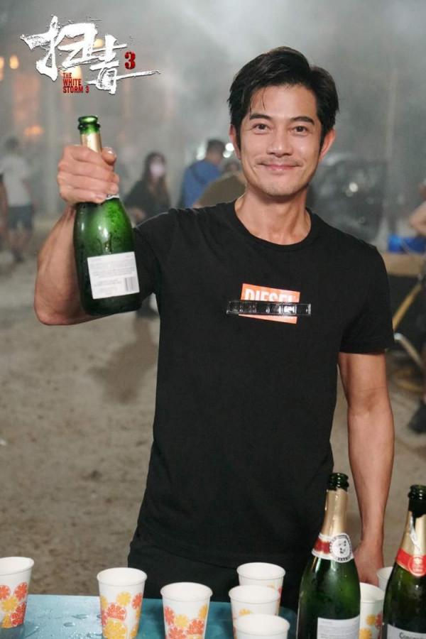 邱禮濤執導《掃毒3天大地大》殺青,預計明年與觀眾見面 邱禮濤執導《掃毒3天大地大》殺青,預計明年與觀眾見面