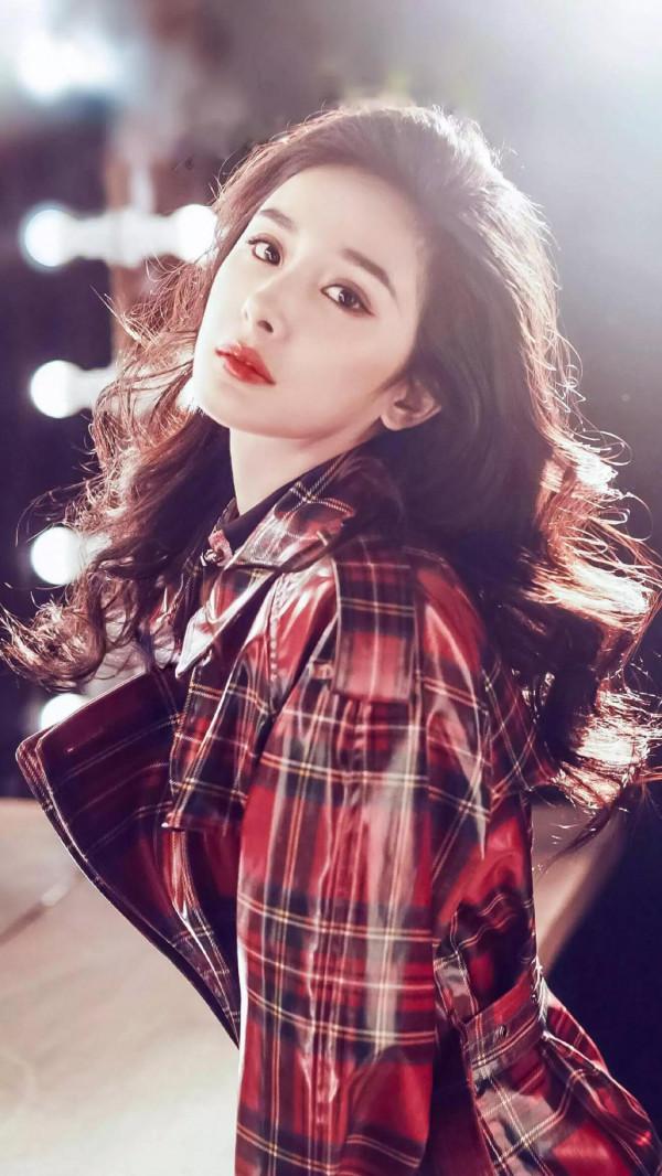 楊冪美照一冊，欣賞