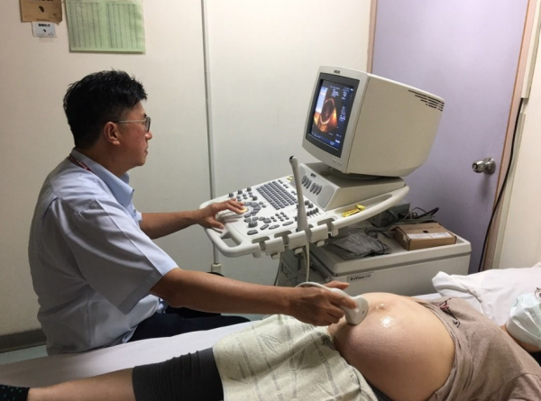 孕媽若是發現肚子跳動，可能並非胎動，而是這件事，也和胎兒有關