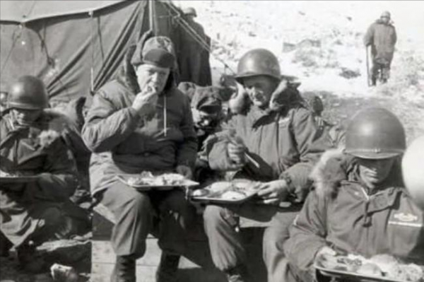 朝鮮戰爭各國伙食如何？美國最豪華，韓國最奇葩，志願軍讓人心疼