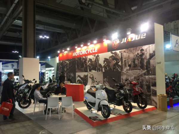 “地平線”都是四缸117匹馬力了！嘉爵“CB650R”能買嗎