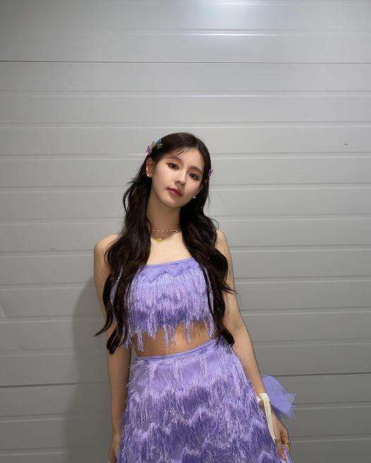 “五代神顏”趙美延：曾因未成年戀愛被勸退，如今是門面級的主唱