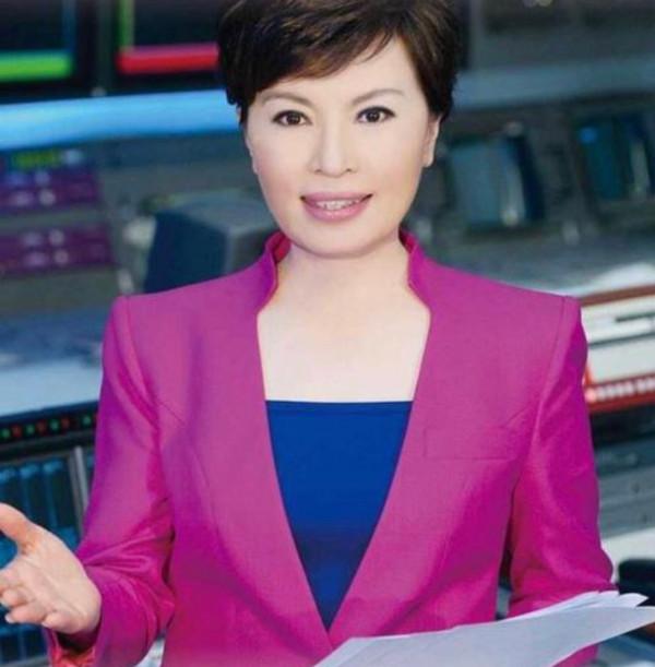 央視國臉李瑞英：《新聞聯播》開播前聽聞兒子墜樓，含淚堅守崗位