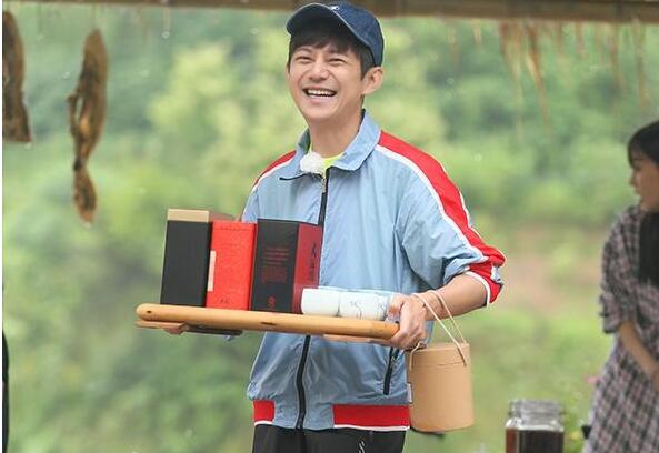 汪涵3年之後在湖南衛視終於又有新綜藝，他的“左膀右臂”也來了