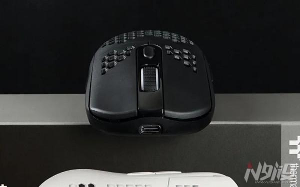 入門洞洞鼠 Tt探索者X2雙模無線電競滑鼠體驗