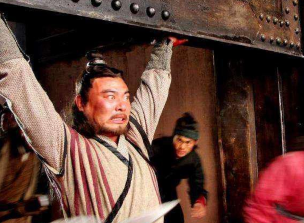 正陽門有一座千斤閘,看完之後,才知道古人力託千斤閘根本不可能 正陽門有一座千斤閘,看完之後,才知道古人力託千斤閘根本不可能