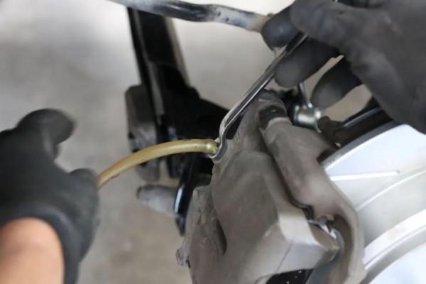 怪獸修車：翻新“破爛泡水”的二手10年奧德賽RB3，最終滿血復活