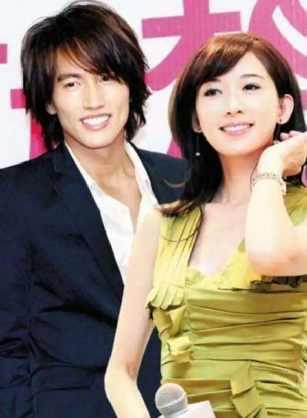 張繼科劉詩雯被曝複合：“我可能真的錯過你了”