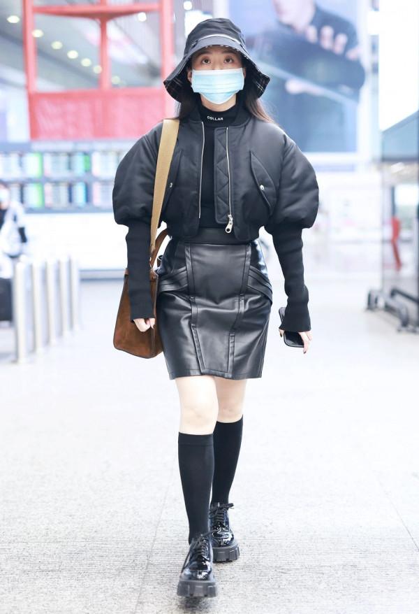 2021辣眼明星 &vert; 愛馬仕哭了，花多少錢才能讓吳宣儀不揹我們的包？