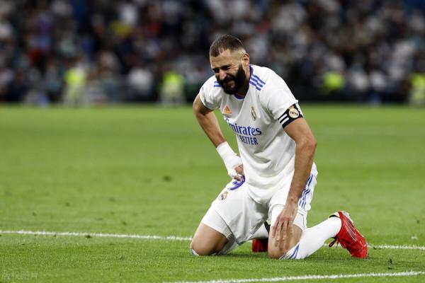 西甲-本澤馬啞火庫爾圖瓦屢次救險 皇馬0-0黃潛 五連勝終結 西甲-本澤馬啞火庫爾圖瓦屢次救險 皇馬0-0黃潛 五連勝終結