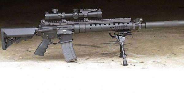 高不成低不就,處於尷尬境地的一美國特種用途步槍-MK12狙擊步槍 高不成低不就,處於尷尬境地的一美國特種用途步槍-MK12狙擊步槍