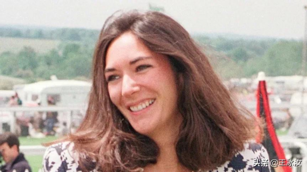 愛潑斯坦“媽媽桑”宣判了!前半生紙醉金迷後半生人間惡魔 愛潑斯坦“媽媽桑”宣判了!前半生紙醉金迷後半生人間惡魔