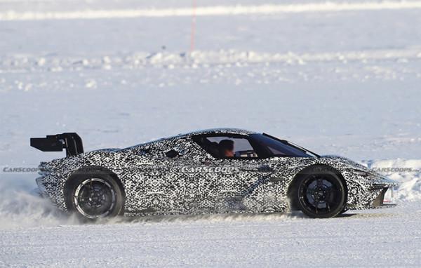 超輕車身，尾翼尺寸誇張！KTM全新跑車諜照曝光，預計年內亮相