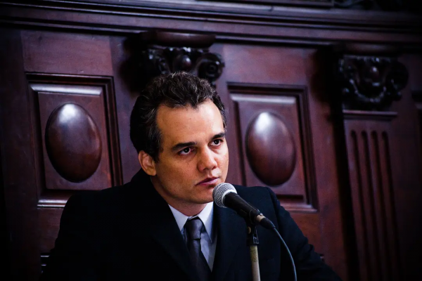 在巴西，比毒販更恐怖的，是吸血的國家體系和腐敗的警察