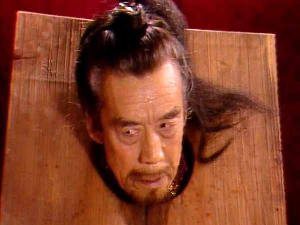 賈府被抄的原因僅僅是靠山倒了嗎?當然不是!是因為賈政 賈府被抄的原因僅僅是靠山倒了嗎?當然不是!是因為賈政