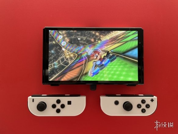 網友分享任天堂OLED Switch實機照片 黑白配簡約大氣