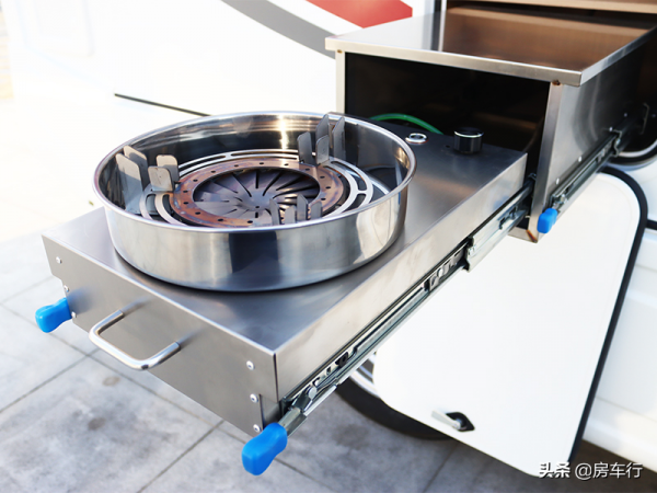 舒適旅居，細節設計，打造品質生活，愛旅途2022款夕陽紅二號房車