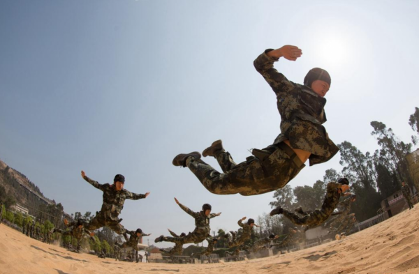 85歲老兵到銀行轉賬1000萬元,銀行核實後,才發現老人身份不簡單 85歲老兵到銀行轉賬1000萬元,銀行核實後,才發現老人身份不簡單