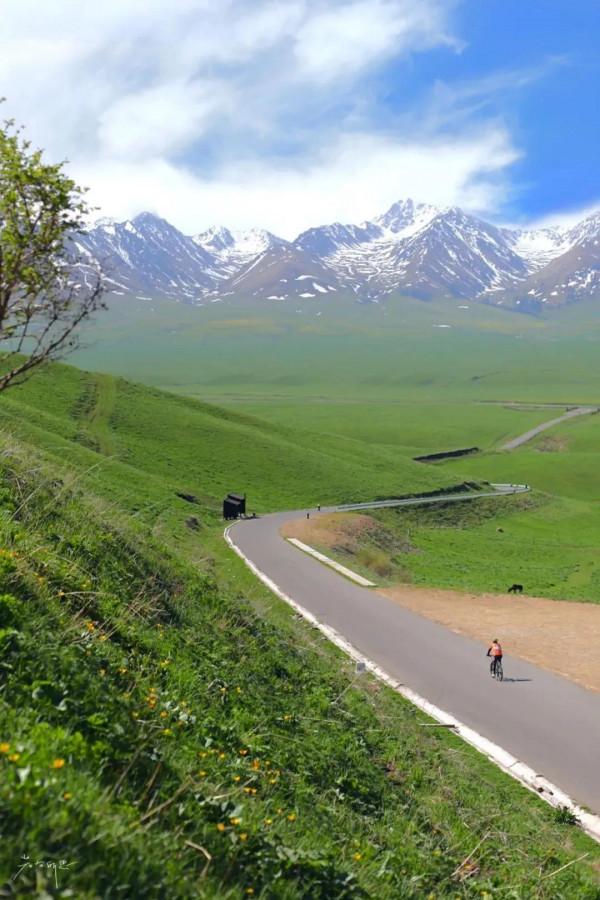 新疆那拉提草原風光 新疆那拉提草原風光