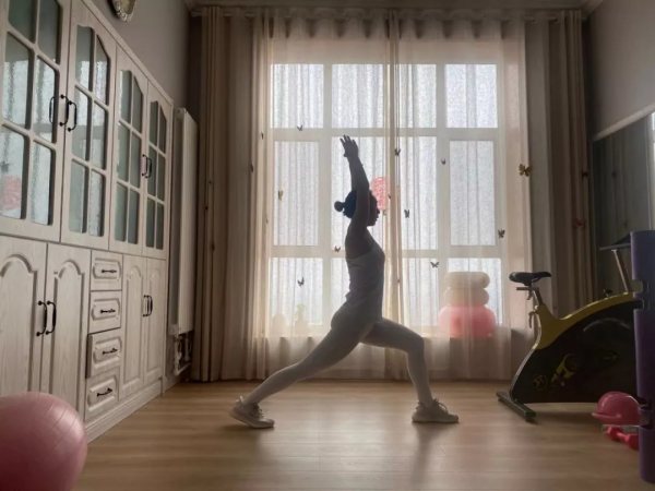 練瑜伽,戰疫情 練瑜伽,戰疫情