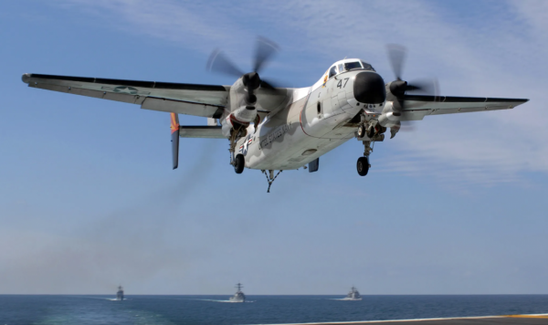 C-2艦載運輸機,以E-2預警機為基礎衍生,為航母擔負運輸重任 C-2艦載運輸機,以E-2預警機為基礎衍生,為航母擔負運輸重任