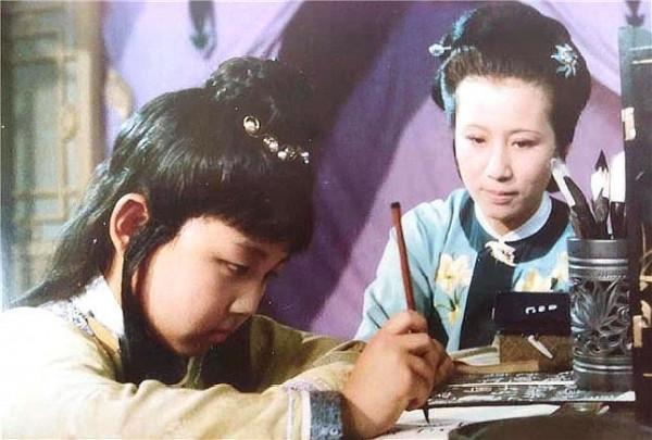 紅樓夢：李紈曾向賈政撒嬌賣嗔，因為太含蓄，居然沒人看出來
