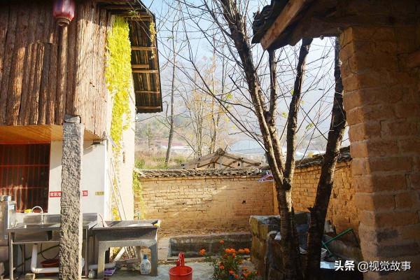 山村瓦房建成37年,村民租下花10多萬整修,有人說虧有人稱掙錢 山村瓦房建成37年,村民租下花10多萬整修,有人說虧有人稱掙錢