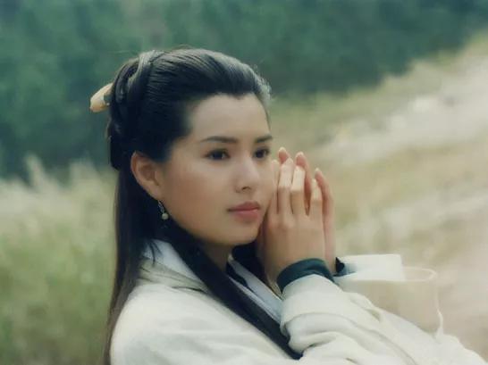 不老女神李若彤：氣質高雅，靈動可人