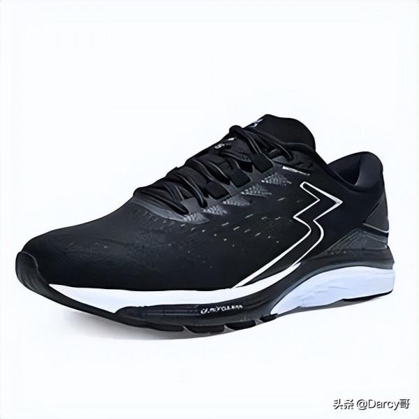 為啥全球認可的國產跑鞋沒人知道,說句大實話,不會炒作做網紅 為啥全球認可的國產跑鞋沒人知道,說句大實話,不會炒作做網紅