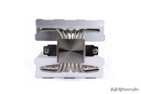 風冷執行者 - Fractal Design Torrent Compact 裝機展示