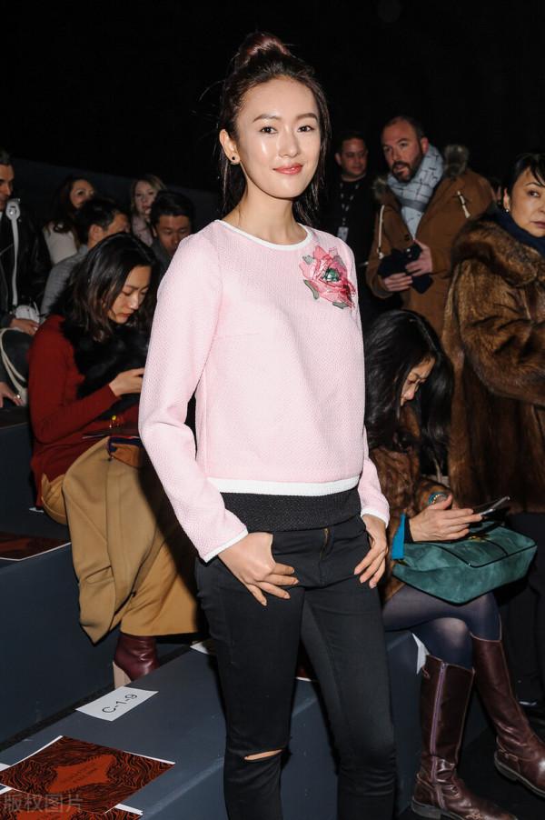 給我的感覺是：我要努力哭，但我哭不出來，我不知道要哭啥