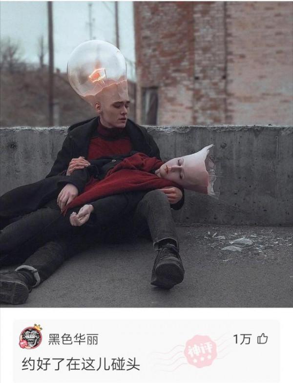 小貓咪現在不但網戀,它還舔屏!請問我該怎麼讓它打消這個念頭? 小貓咪現在不但網戀,它還舔屏!請問我該怎麼讓它打消這個念頭?