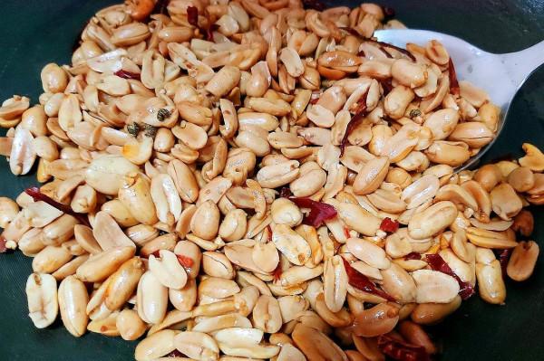 花生米最好吃的5種做法,步驟簡單,又香又酥又脆,建議收藏備用 花生米最好吃的5種做法,步驟簡單,又香又酥又脆,建議收藏備用