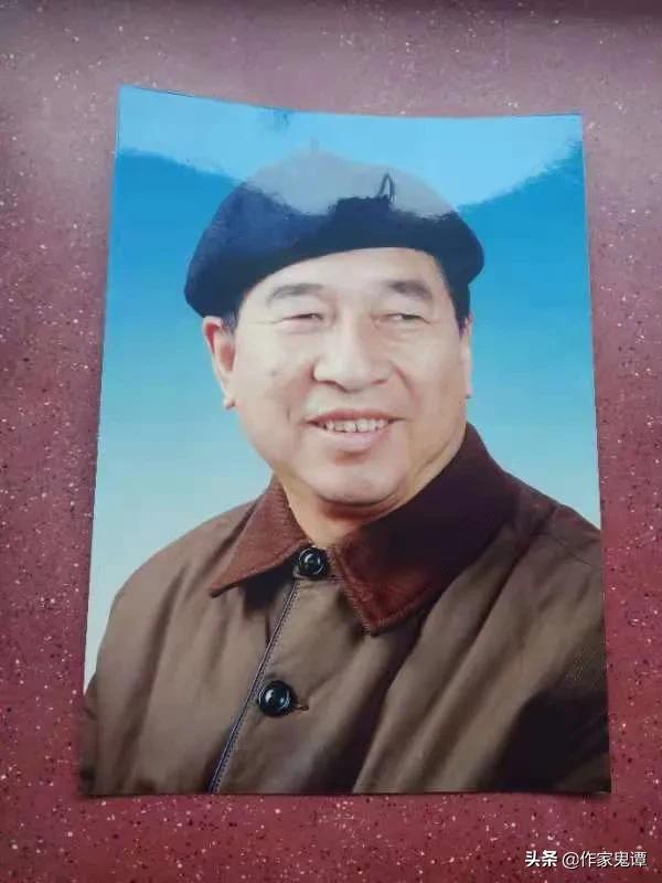 張寶晶|“最可愛”作家魏巍 張寶晶|“最可愛”作家魏巍