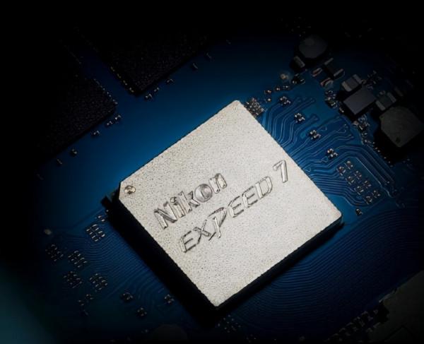 曝小米12採用雙曲面居中挖孔屏；三星S22系列或明年2月釋出