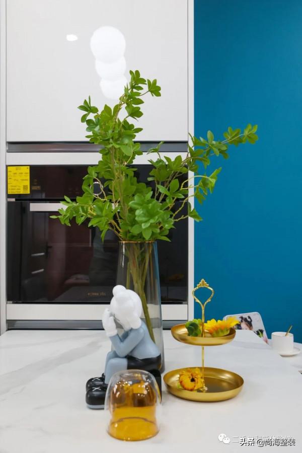 看完這套52㎡爆改的2室2廳1廚1衛，你可以學到超高效的空間擴容術