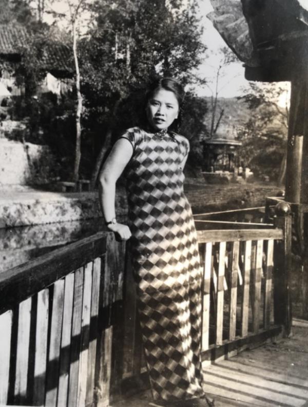 國軍高官發現妻子是紅色特工，不知咋辦，妻：有機會讓你見周恩來