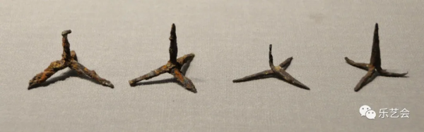 骨鳴嘀 角力帶 雙魚鏡:孟和套格套分享內蒙古博物院系列 骨鳴嘀 角力帶 雙魚鏡:孟和套格套分享內蒙古博物院系列