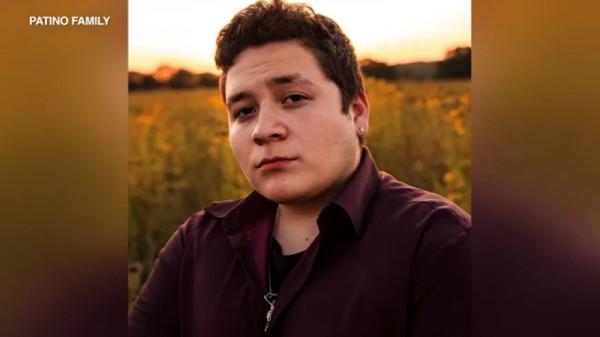 美頂流歌手演唱會煽動狂歡致8人被踩死!目擊者:他邊唱邊看人死 美頂流歌手演唱會煽動狂歡致8人被踩死!目擊者:他邊唱邊看人死