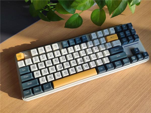 三模無縫切換、RGB炫彩背光——米物Z870機械鍵盤體驗