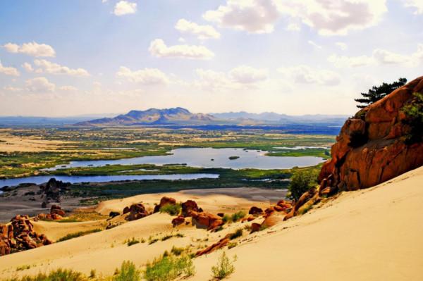 落日斜波暮水明 盤點塞上壯美湖泊秋色