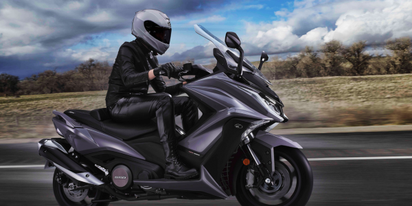 光陽新款250亮相，動力有所增加，但車友說“外觀太醜了”