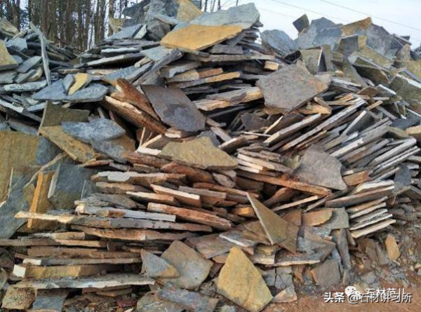 &OpenCurlyDoubleQuote;石頭寨&rdquo;裡看石頭