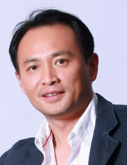 著名演員丁志城：離婚了父愛不缺席，現在女兒催他找物件