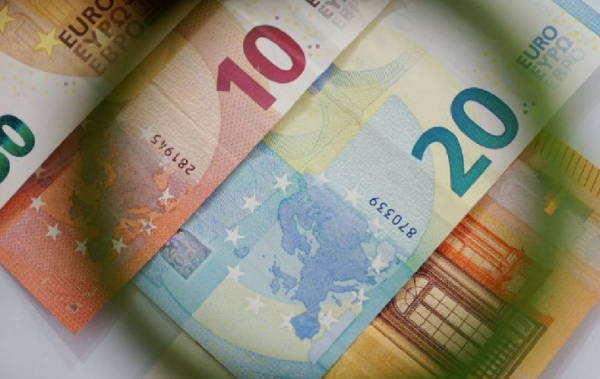 安徽一村上千人歐洲掙錢回鄉蓋別墅,形成歐元村,這是什麼現象? 安徽一村上千人歐洲掙錢回鄉蓋別墅,形成歐元村,這是什麼現象?