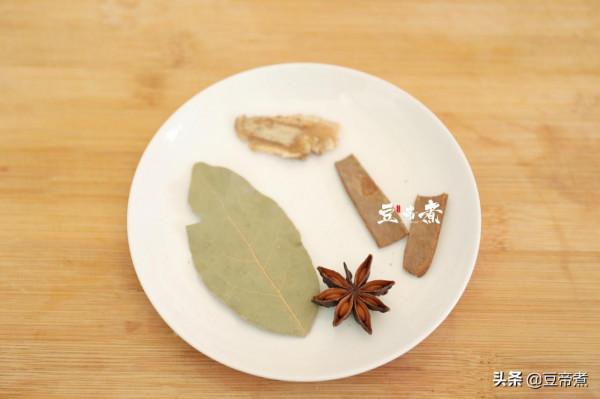 最好吃的菜，來自媽媽的手藝，這一道回鍋肉實在是愛了