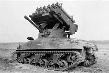 可點射可覆蓋,配備了火箭彈的謝爾曼坦克,T34“管風琴”火箭 可點射可覆蓋,配備了火箭彈的謝爾曼坦克,T34“管風琴”火箭