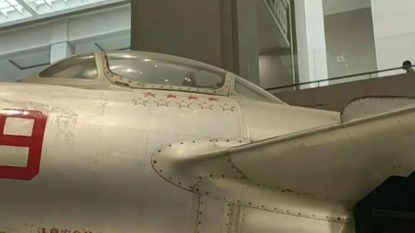 當“空中王牌”遇上殲-20 當“空中王牌”遇上殲-20